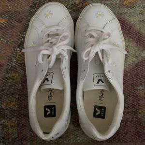 Madewell Veja daisy print